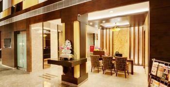 The Golden Palms & Spa, Delhi Hotel New Delhi