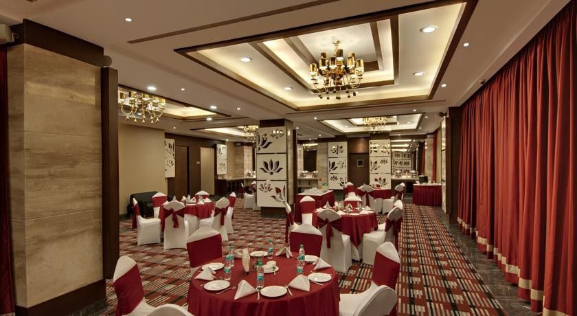 The Golden Palms & Spa, Delhi Hotel New Delhi