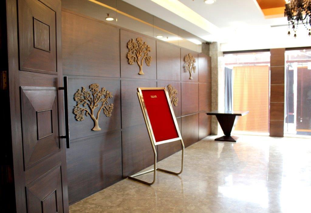 The Golden Palms & Spa, Delhi